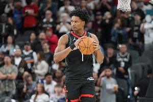 阿门本场0三分进球砍下40+ 队史自2000年以来第四人