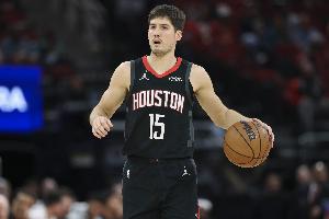 替补打得还可以!谢泼德半场6中3拿到7分1板1助