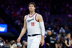 难救主！大洛出战36分钟 15中8&三分11中5空砍21分6板