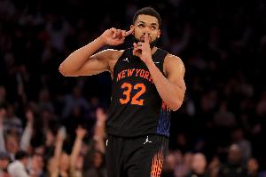 高效两双！唐斯12中8轻松拿下22分10篮板5助攻