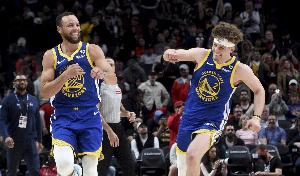 库里：我跟波杰说了我们会致敬他 就像布克拿70分但输球那次一样