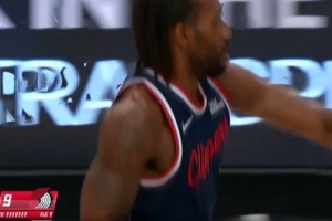 回击一波10-0！伦纳德转换背打转身上下步上篮打停开拓者