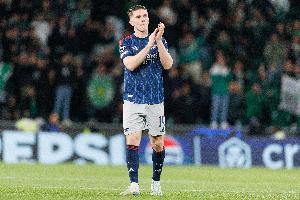 约克雷斯：专注每场比赛享受足球 海因策给球队带来了很多能量