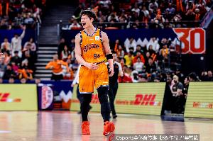 里程碑之夜!王哲林生涯得分超越刘炜升至历史第五!下位追朱芳雨