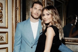 若帮沙尔克升德甲可获得妻子的火辣奖励？卡里乌斯：那只是玩笑