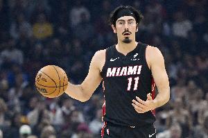 17中12！哈克斯：不想这么快就结束赛季 珍惜当下拼尽全力