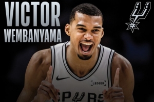 文班亚马连续三季当选盖帽王 NBA历史第三人&比肩穆大叔和坎比