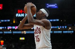 今天我主攻！汤姆林砍生涯新高26分加8板5助 带领骑士8人上双收官