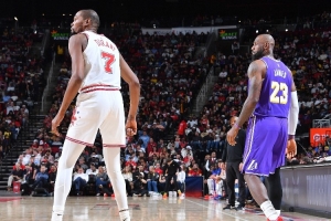 张佳玮谈火湖:詹杜此前交手最多打5场 14总决若遇上就是巅峰对决