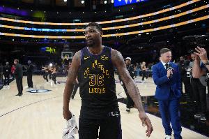 斯玛特谈主场优势:你终归要上场打球 但主场环境确实会有帮助