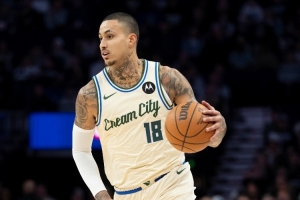 就此沉沦?库兹马本赛季场均13分4.5板2.7助 三分命中率34.7%