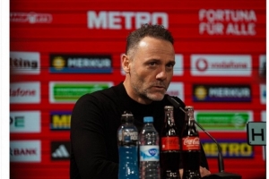 由结束替代开始!杜塞尔多夫换帅,两位教练名字引发球迷调侃