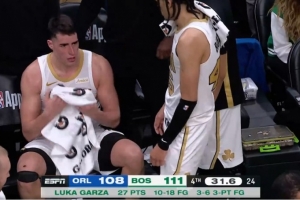 真正的卢卡！加尔扎转身就投高难度三分命中 27分创生涯新高