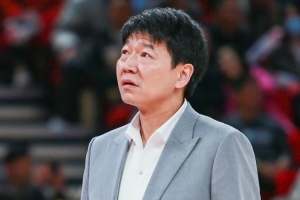 齐鲁晚报:苦吞三连败! 山东男篮进攻低迷的问题仍未解