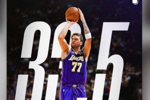 场均33.5分!东契奇更新社媒 晒出其荣膺赛季得分王海报