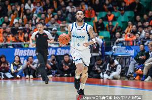 因伤退场！韦瑟斯庞11投7中拿到19分3板3助 三分5中3