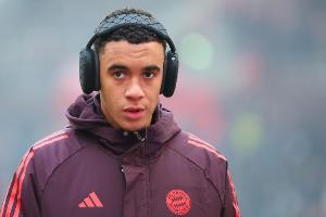 海纳:只要穆西亚拉健康就必须参加世界杯,卡恩的言论令人费解