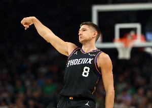 附加赛争7！太阳伤病报告：格雷森·阿伦出战成疑