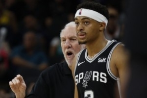 凯尔登亲笔:放下自尊接受替补!马刺就是最强&季后赛放马过来吧