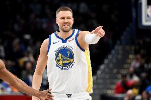 三大阵容?波津:我和追梦霍福德可以一起上场 但这是教练组的事