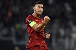 斯基拉:罗马与佩莱格里尼商谈降薪续约,球员优先考虑留队