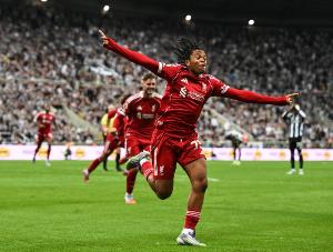 前途无量！恩古莫哈本赛季仅为利物浦首发6次，但3次被评全场最佳