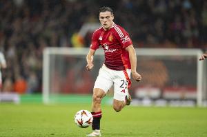 评论员:本场失利体现出梅努的重要性,乌加特是曼联中场的弱点