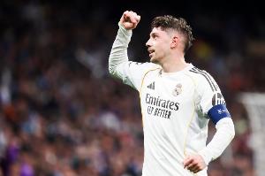 科贝:巴尔韦德对阵拜仁将出任后腰,卡马文加坐替补席