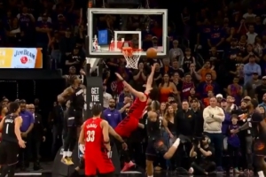 赢得尊重!阿夫迪亚穿越防守打2+1砍下40+率队反超 并造狄龙6犯