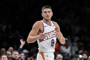 场均16.5分3板3.8助！太阳官方：格雷森·阿伦赛前决定是否出战