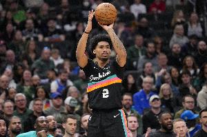 米奇：哈珀预计可以出战季后赛G1 文班已完全康复