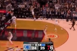 时间刚刚好！乌布雷侧翼三分压哨命中 首节独中3记三分贡献9分