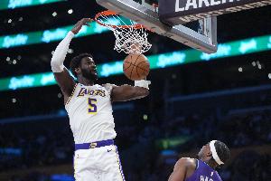 雷迪克：当艾顿打出最佳状态时 我们就是一支顶级球队！