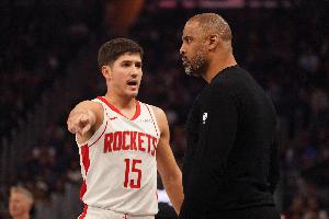 乌度卡谈谢泼德第一次季后赛之旅：第一场会紧张 但很快就会消失