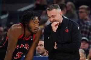 猛龙主帅：今天球队训练强度不大 奎克利腿筋轻度拉伤仍每日观察