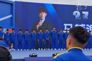 苏超南京队出征宿迁大名单：戈伟、马辅渔在列，费尔南多缺席