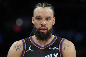 勇士和上场一样的开局！狄龙三分命中太阳开场打出8-0