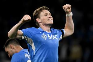 意媒：那不勒斯计划和麦克托米奈加薪续约，合同至少延长至2029年