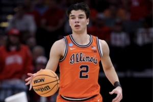 张博源潜在队友！美记：上赛季场均13+4的小佩贾将返校打大四赛季