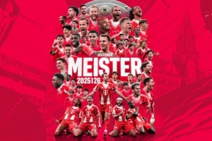 冠军荣耀！路易斯·迪亚斯、杰克逊、比朔夫首次夺得德甲冠军