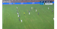 比赛第50分钟，托利奇挑传陶强龙，陶强龙单刀面对门将踢呲